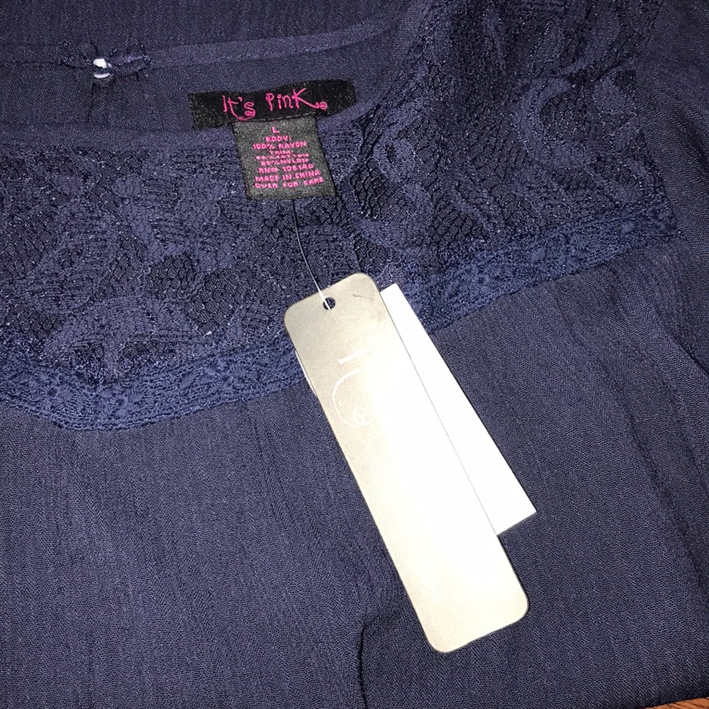 It’s Pink Top - Picture 2 of 2